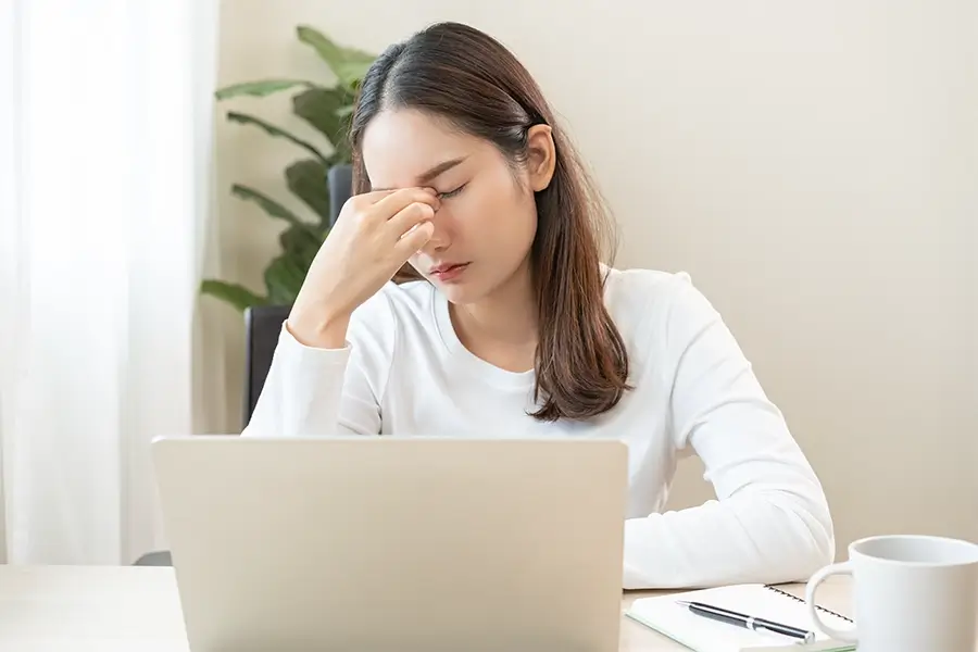 眼が疲れる・視力が落ちた